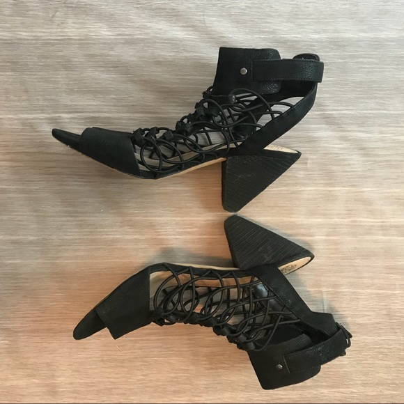 Vince Camuto Black Gladiator Eval Sandal Heel 7.5 - Picture 3 of 8